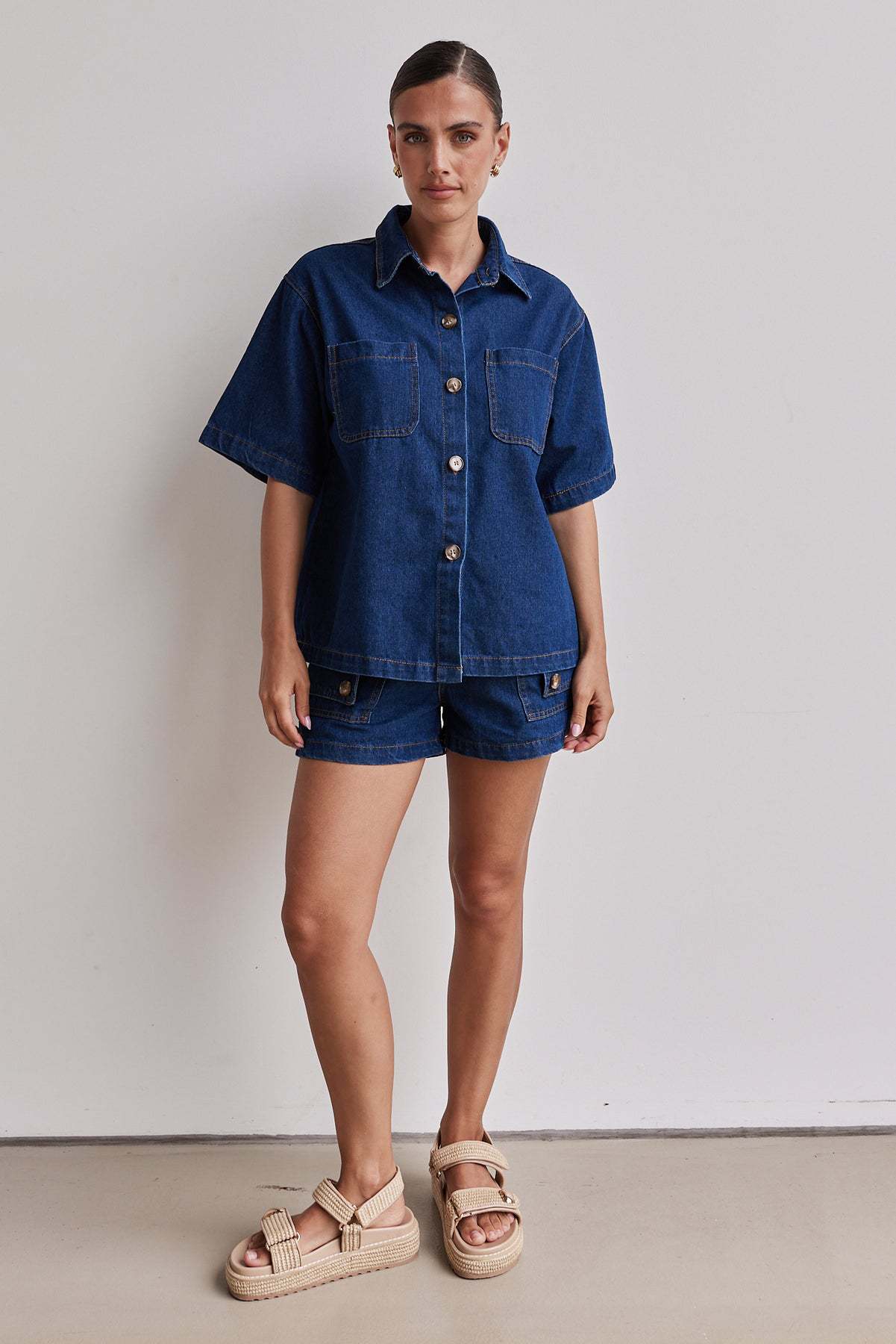 https://fulmo-img-server.com/denimmode/2d1412be-5d73-4c70-a37c-c9315bedcd3b.jpg