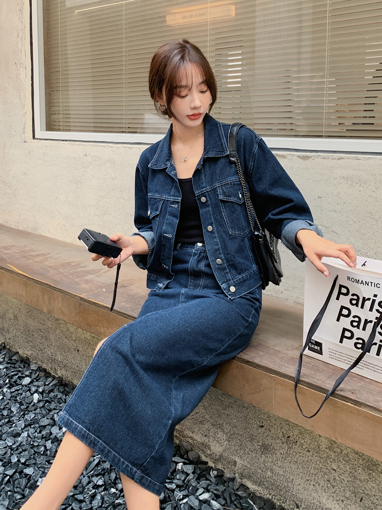 デニムセットアップ 大人の余裕を演出するデニム上下セット