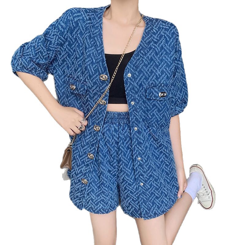 https://fulmo-img-server.com/denimmode/3d00a235-36bd-4272-82fb-545f2322e4e1.jpg