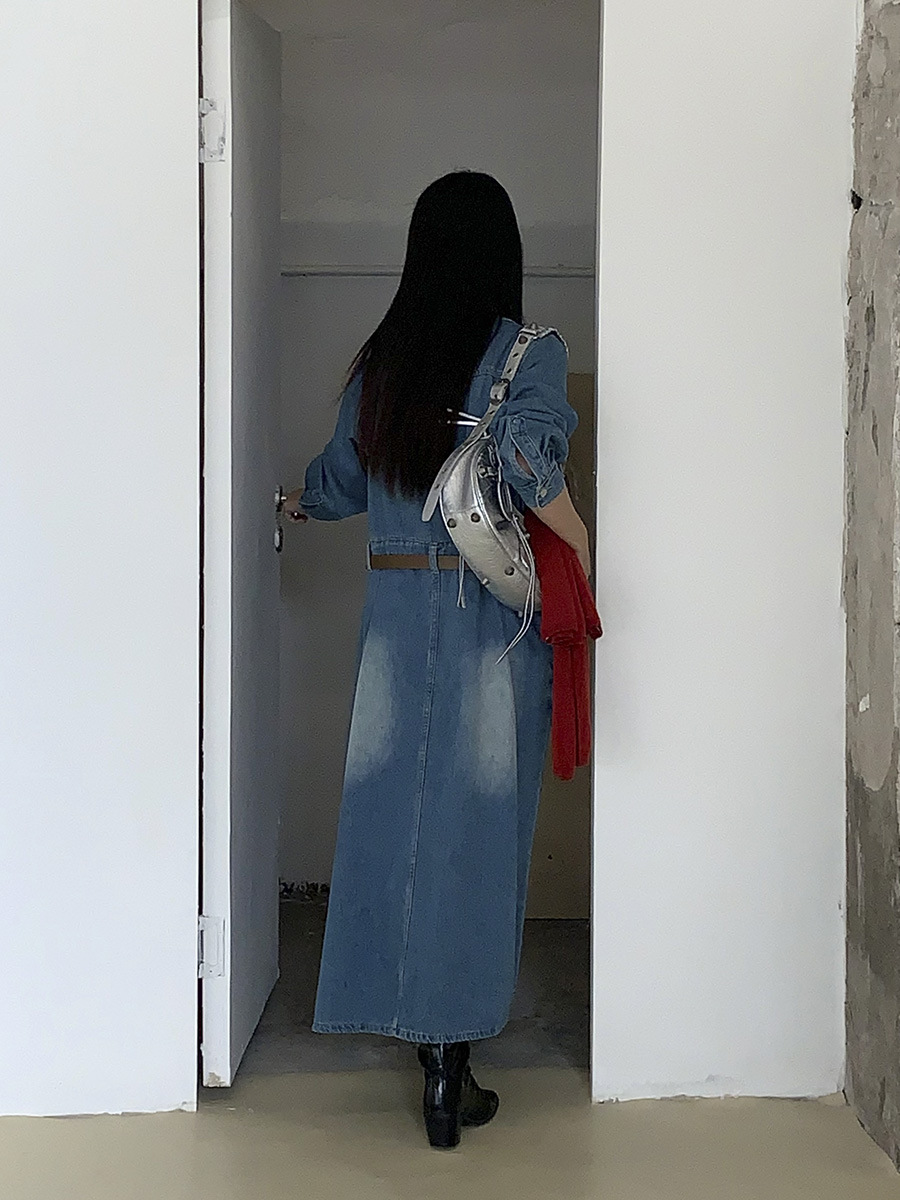 https://fulmo-img-server.com/denimmode/3e51e822-8d42-4184-b378-2d968873856e.jpg