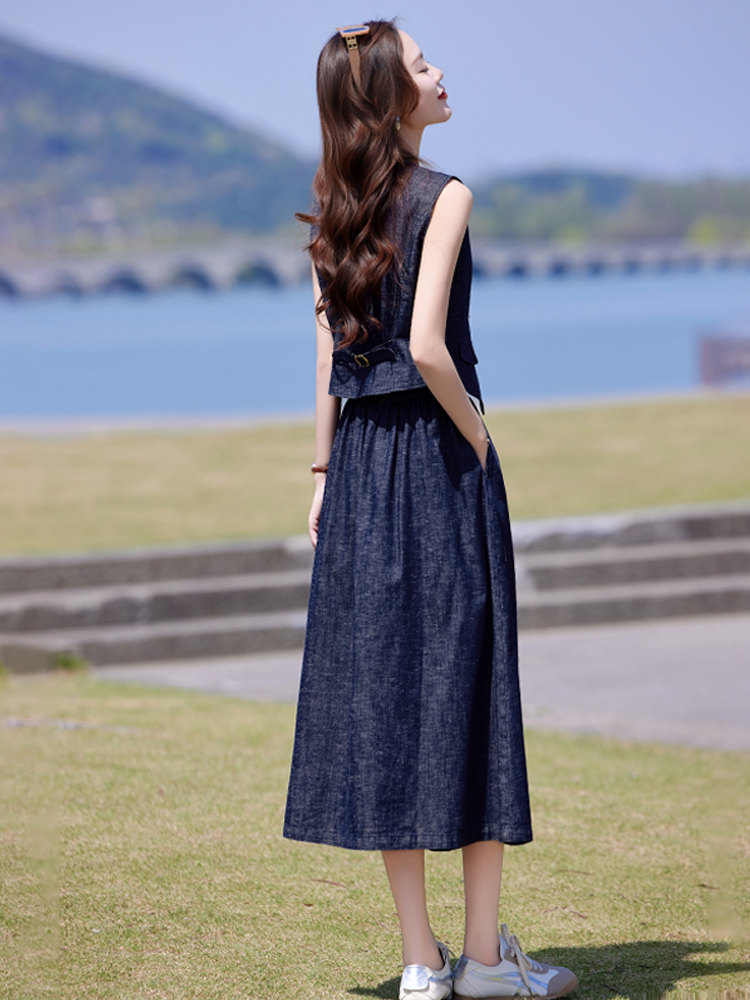 デニムセットアップ 優美なノースリーブベスト＆ロングスカート