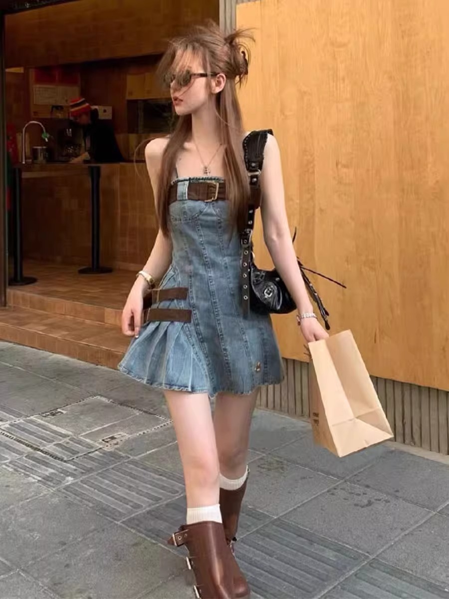 https://fulmo-img-server.com/denimmode/6840f175-398f-4225-bd96-e1d679dd4036.jpg