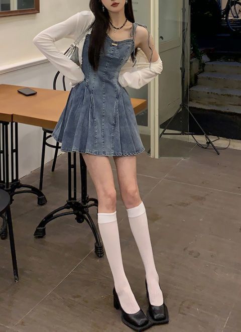 https://fulmo-img-server.com/denimmode/742621fd-8f3a-4078-a823-163e6442a0ea.jpg