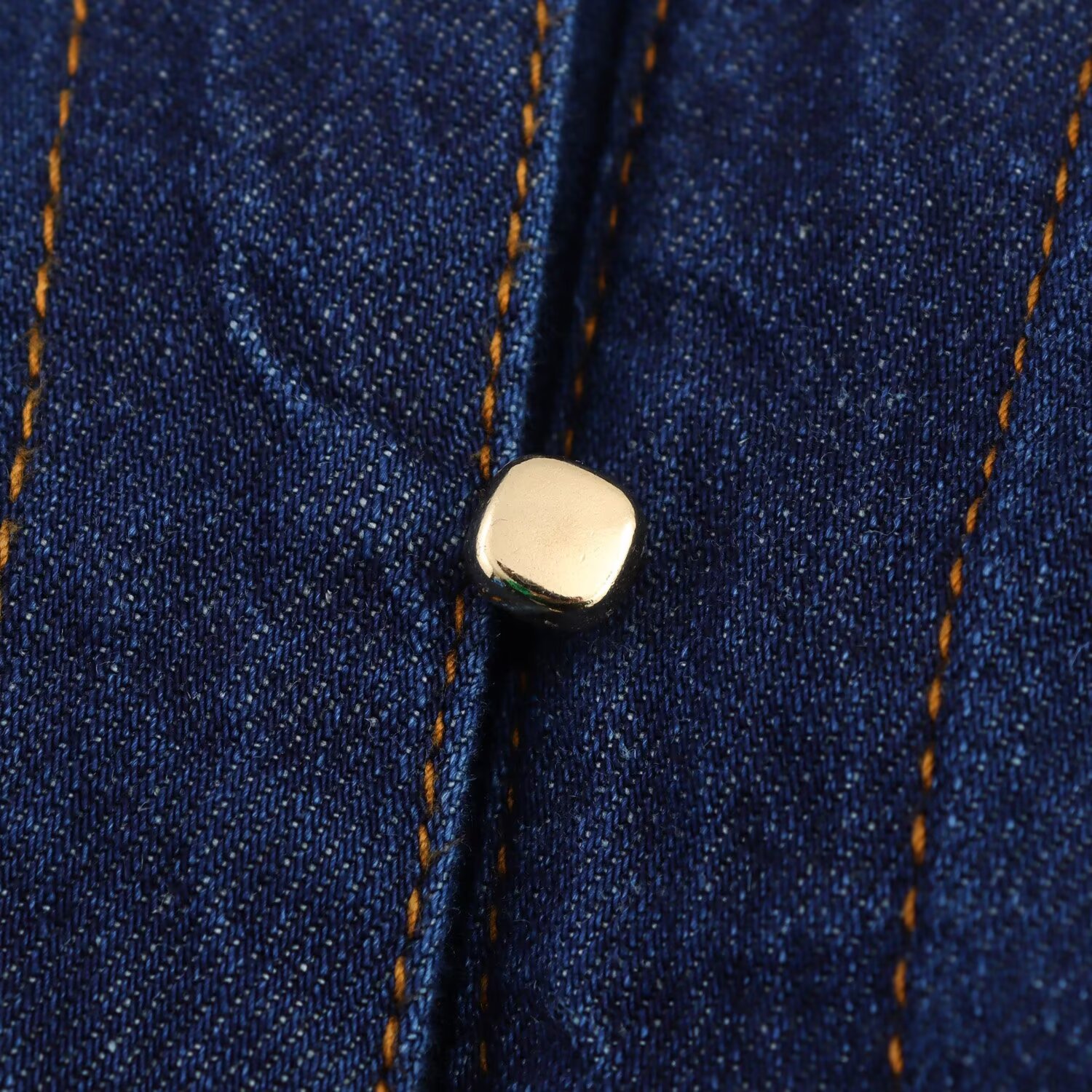 https://fulmo-img-server.com/denimmode/77011ca9-06b4-48ce-b32c-d1b7997ba40b.jpg