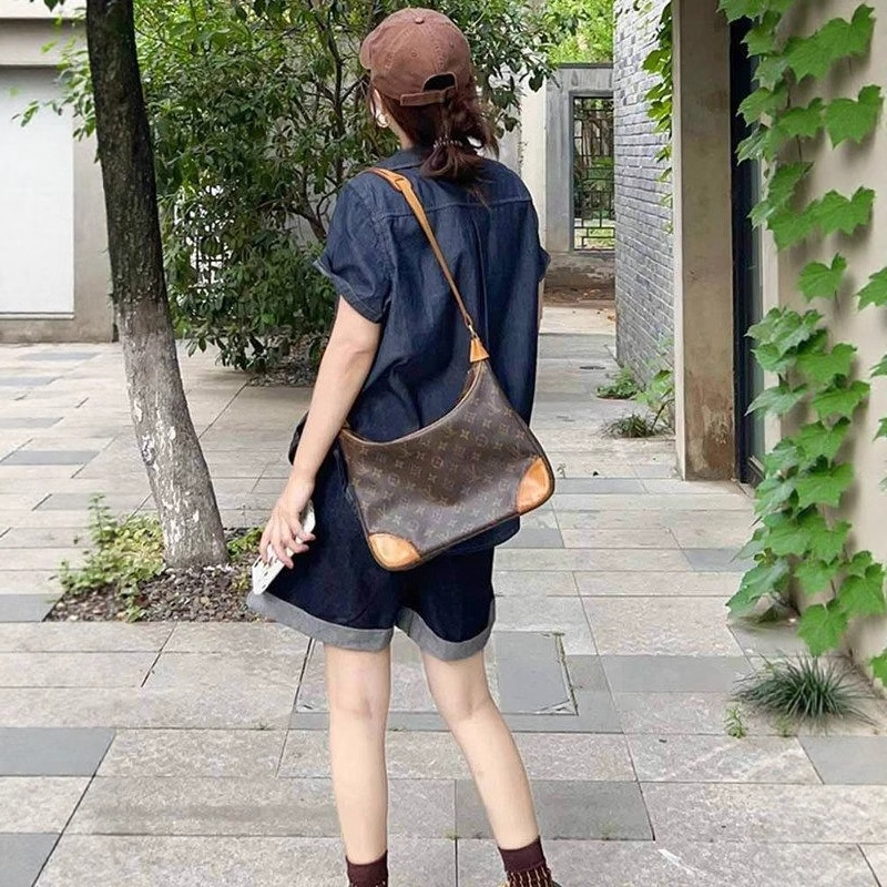 https://fulmo-img-server.com/denimmode/774f0952-54f3-4094-9b31-4f389c0083df.jpg