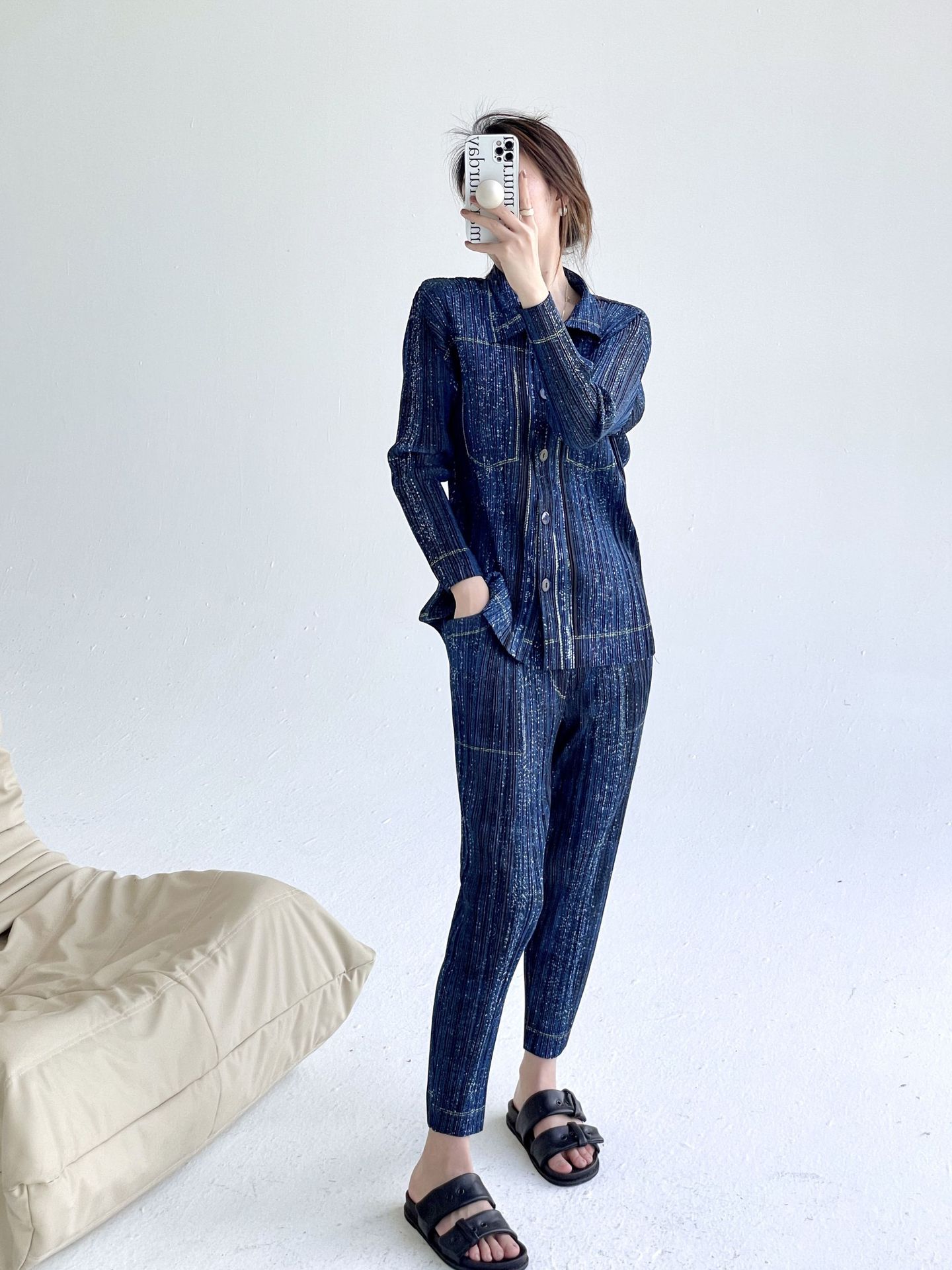 https://fulmo-img-server.com/denimmode/78fbf161-1277-43f6-9118-441f91523e47.jpg