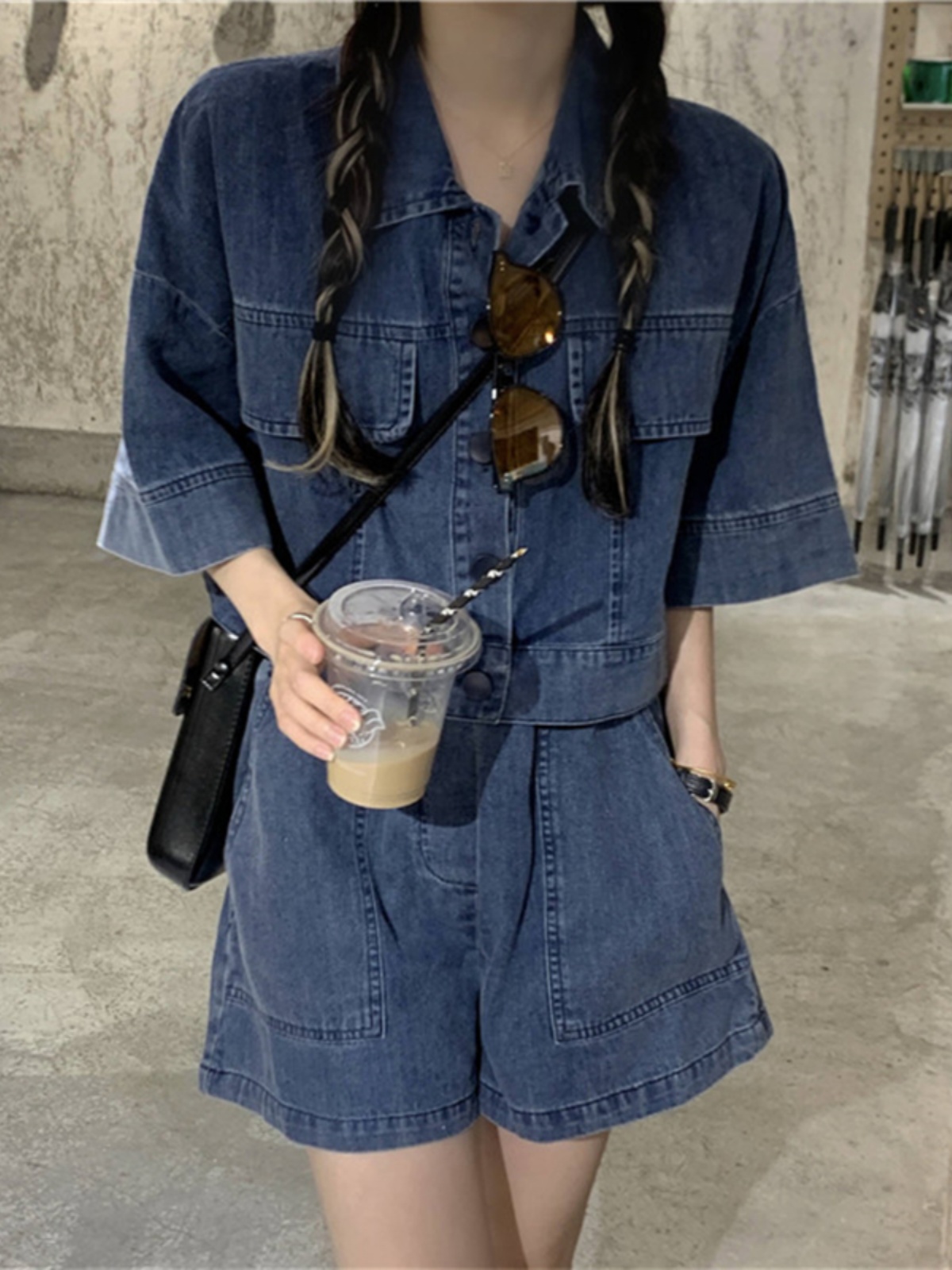 デニムセットアップで脚長魅せ！ショートパンツで作る夏の着やせコーデ5選