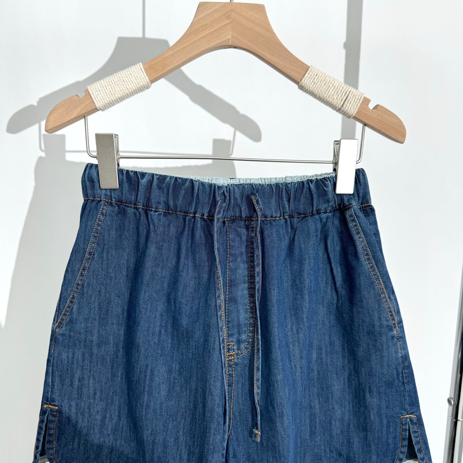 https://fulmo-img-server.com/denimmode/9173ddfd-ea9d-493b-bc35-301733aa19d6.jpg