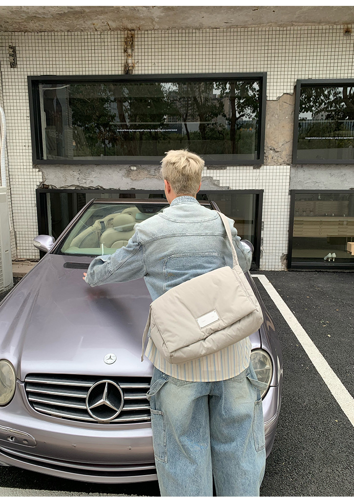 https://fulmo-img-server.com/denimmode/9e3c515e-0321-4b3b-ac81-9e117ff1cdea.jpg