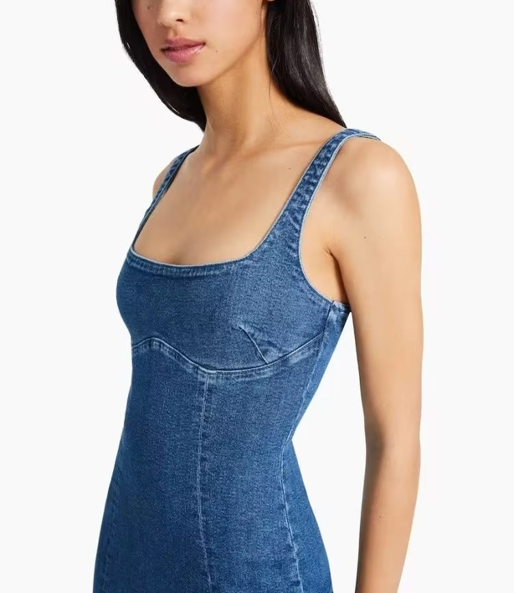 https://fulmo-img-server.com/denimmode/baf09b00-fe21-460d-a42b-3f7d38811c86.jpg