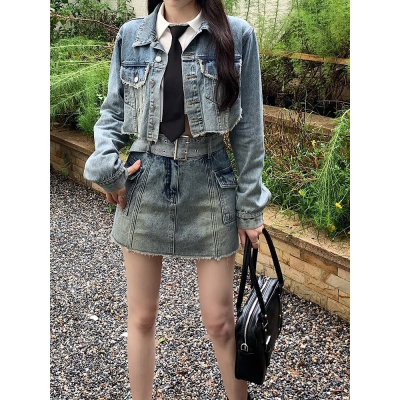https://fulmo-img-server.com/denimmode/c8a019b2-47ee-4601-a2ed-b6c8d475cd50.jpg