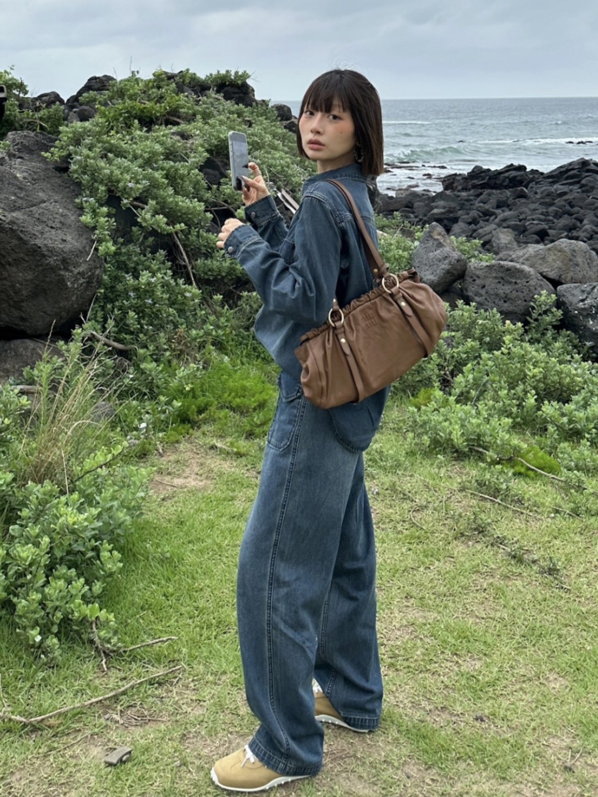 デニムセットアップ ゆったりポケット付きワークセットアップ