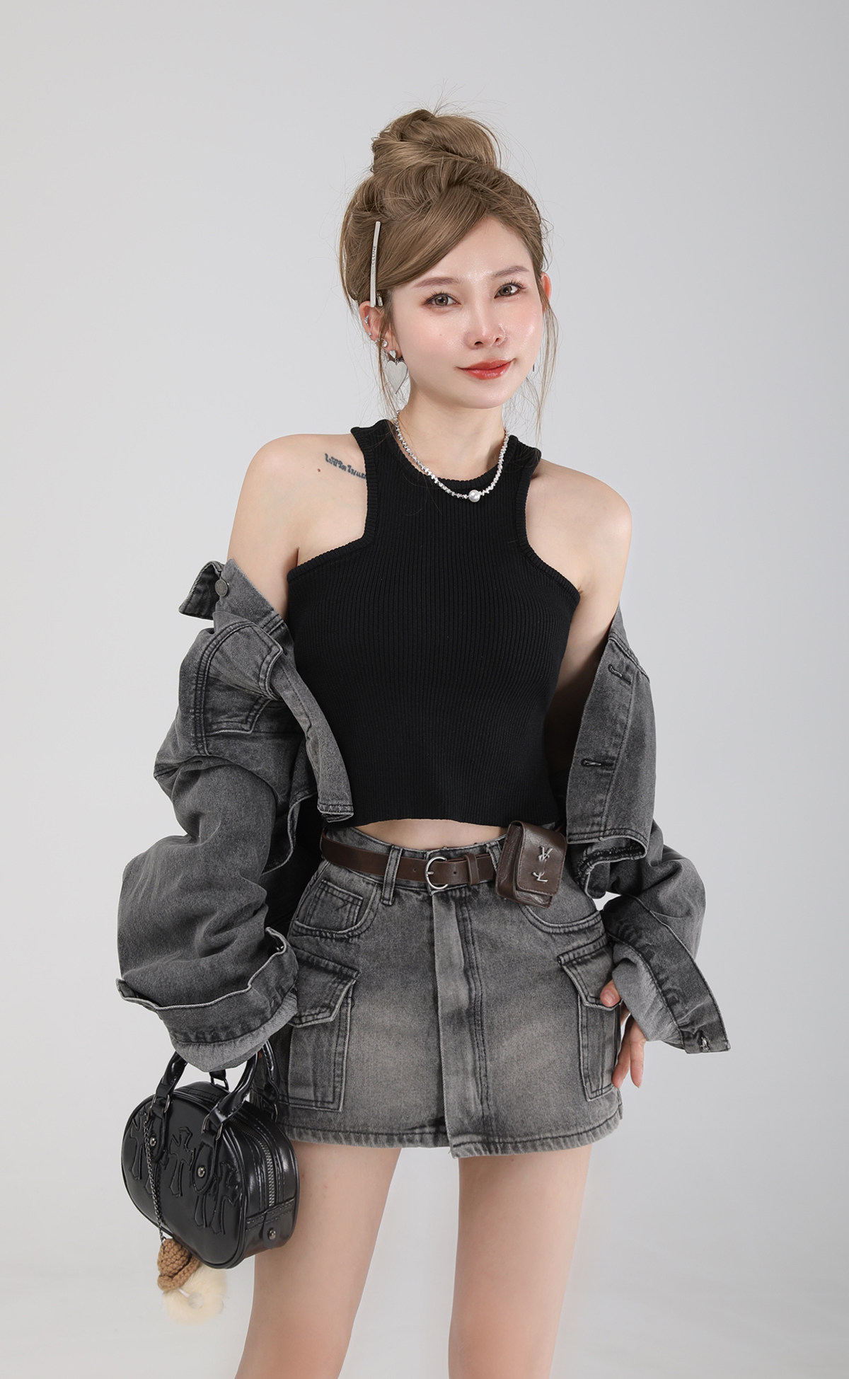 https://fulmo-img-server.com/denimmode/e74b4855-d015-4a04-a9e1-4d761ea3bca5.jpg