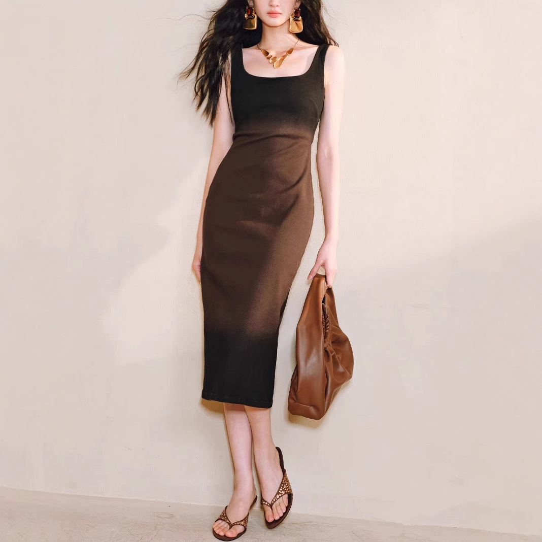 https://fulmo-img-server.com/denimmode/edf18168-952a-4022-9bfc-2adc975d2197.jpg