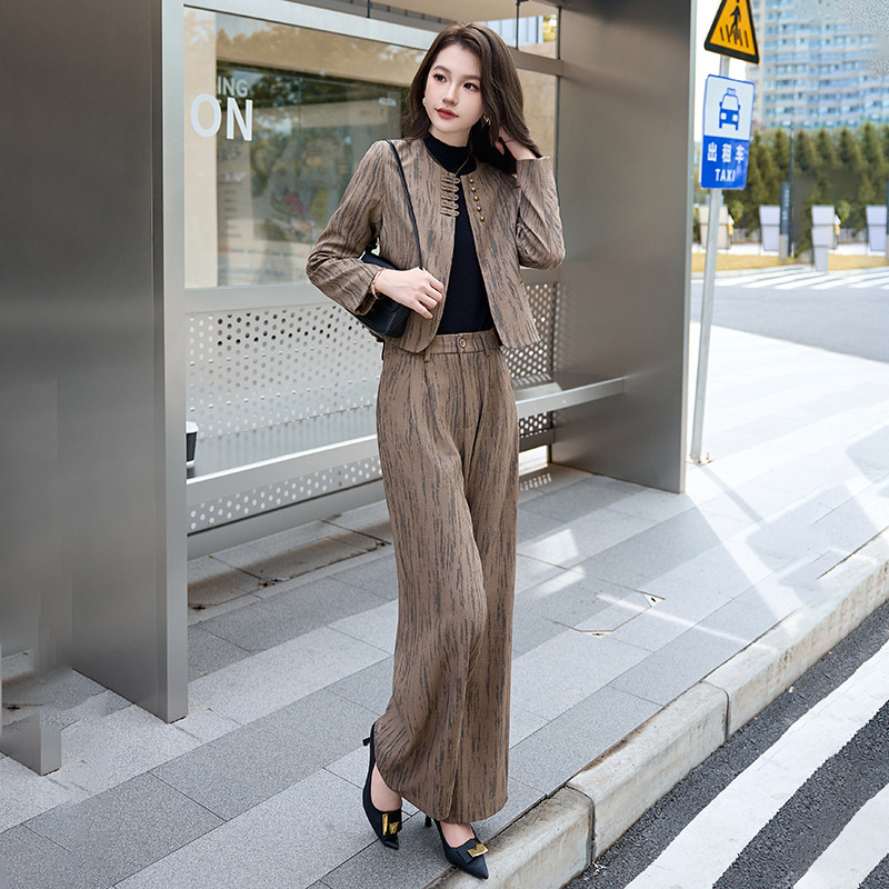 https://fulmo-img-server.com/denimmode/eed04163-51be-4a6f-b73a-6a7f34b2eecc.jpg