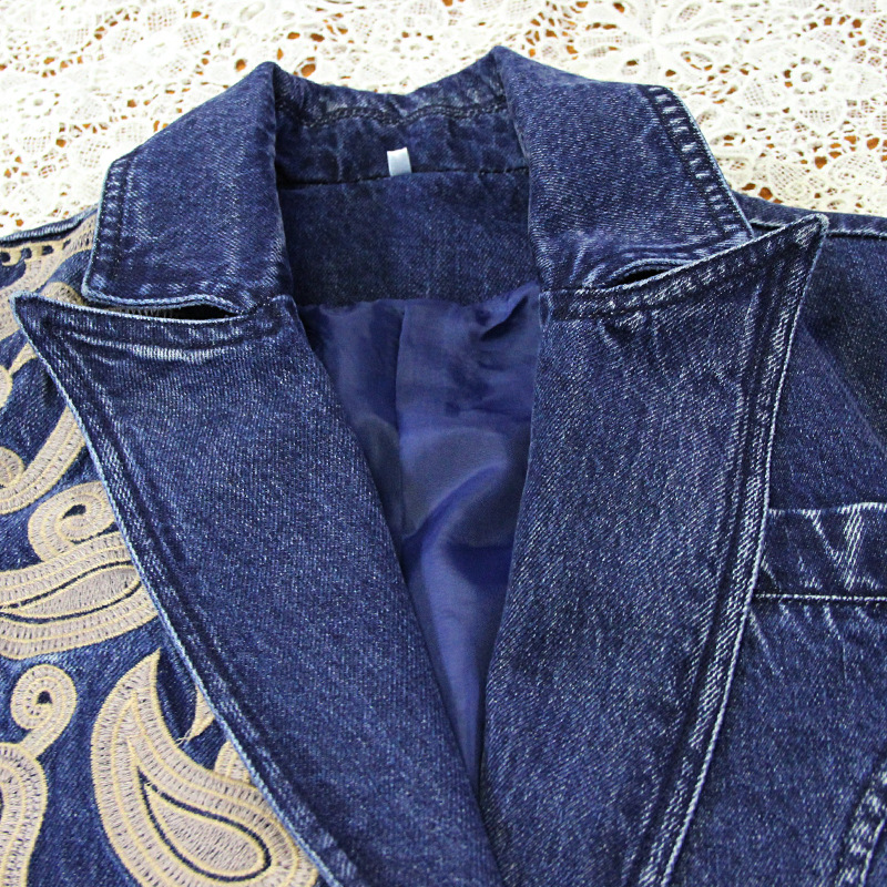 https://fulmo-img-server.com/denimmode/f17af8b4-3b5f-4975-9ae1-b23504aa6267.jpg
