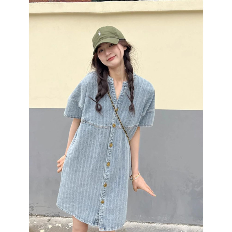 https://fulmo-img-server.com/denimmode/fd313e61-97b8-434f-bc8d-8b4f3846bcb7.jpg