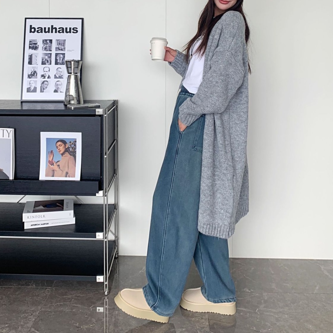 レディースジーンズパンツ　リラックスストレートデニムパンツ