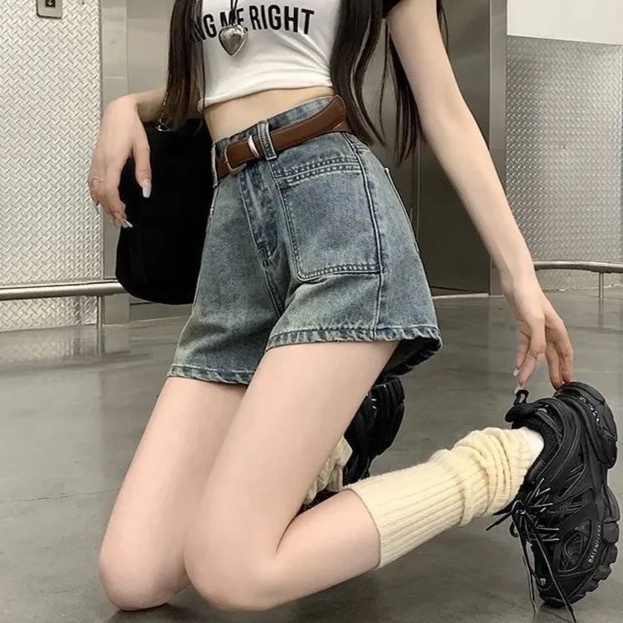 レディースジーンズパンツ　ワイドシルエットショートデニム