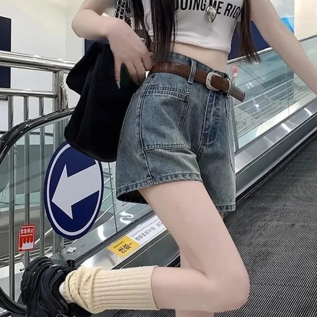 レディースジーンズパンツ　ワイドシルエットショートデニム