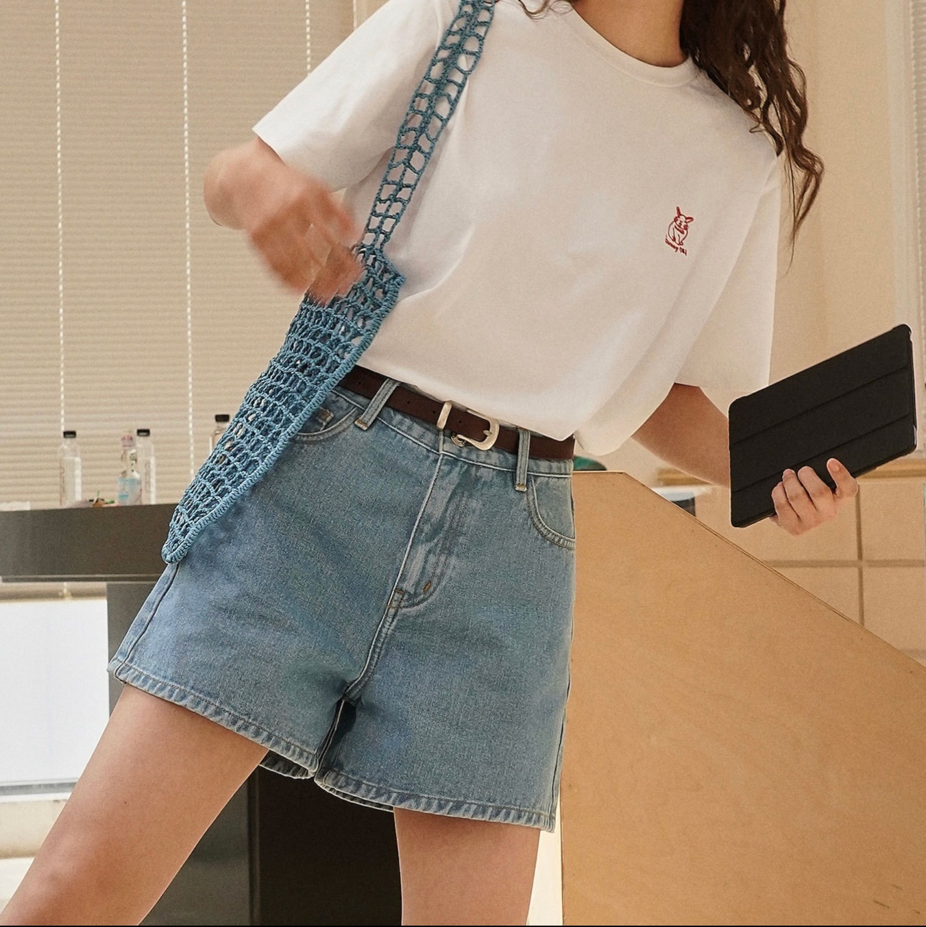 https://fulmo-img-server.com/denimmuse/1737220070068_7j20bepc_5ahljt81.jpeg