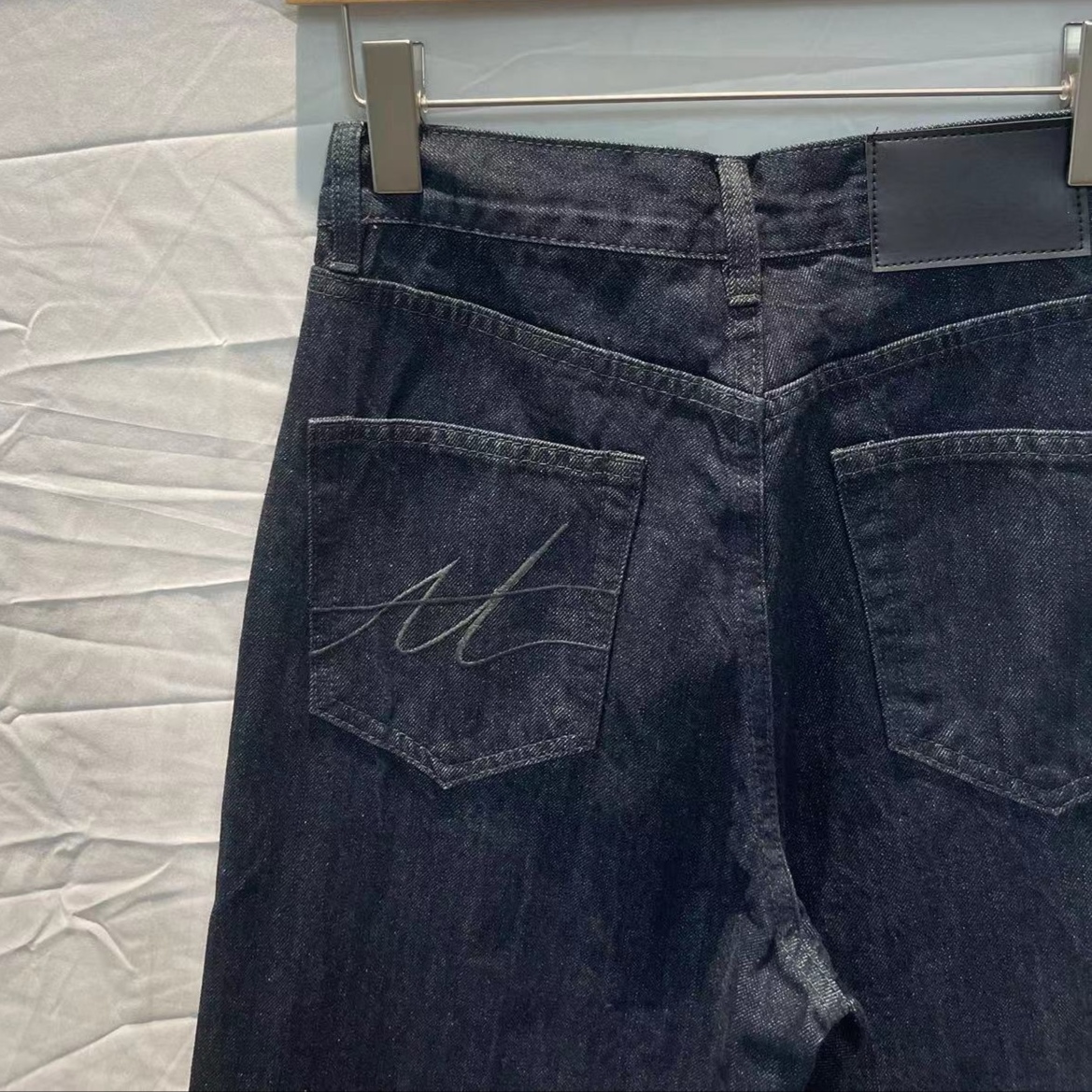 レディースジーンズパンツ すっきりストレートデニムパンツ