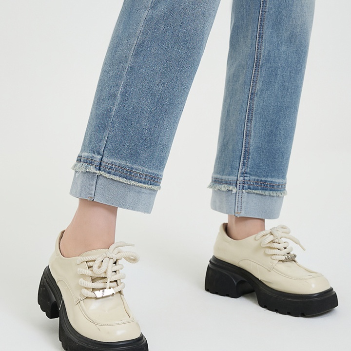 レディースジーンズパンツ すっきりシルエット 裾折り返しデニムパンツ