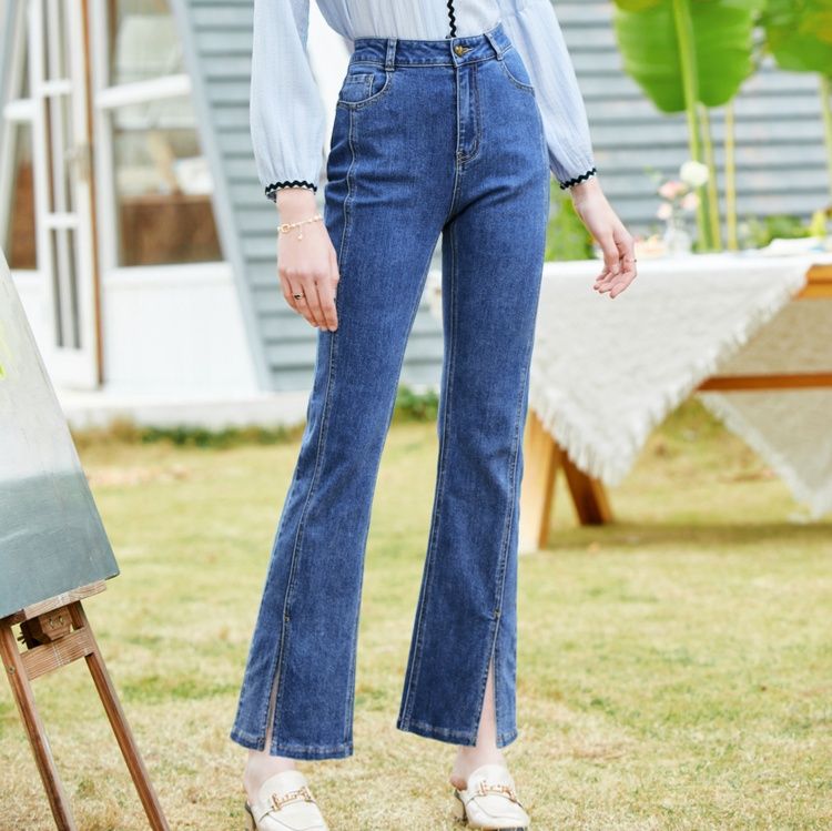 レディース ジーンズ　裾スリット入りハイウエストストレートデニム