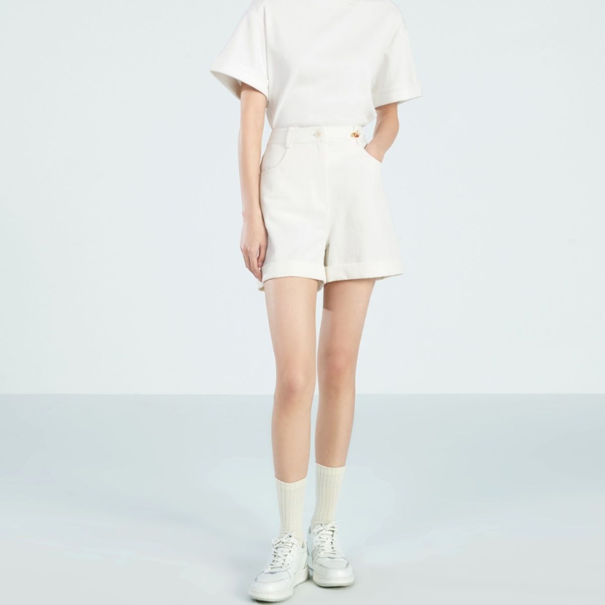 https://fulmo-img-server.com/denimmuse/1748420624768_0kokzcwl_dwi5o06b.jpeg