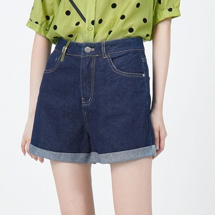 https://fulmo-img-server.com/denimmuse/1748770451707_mxulkrwm_98jf3gsm.jpeg