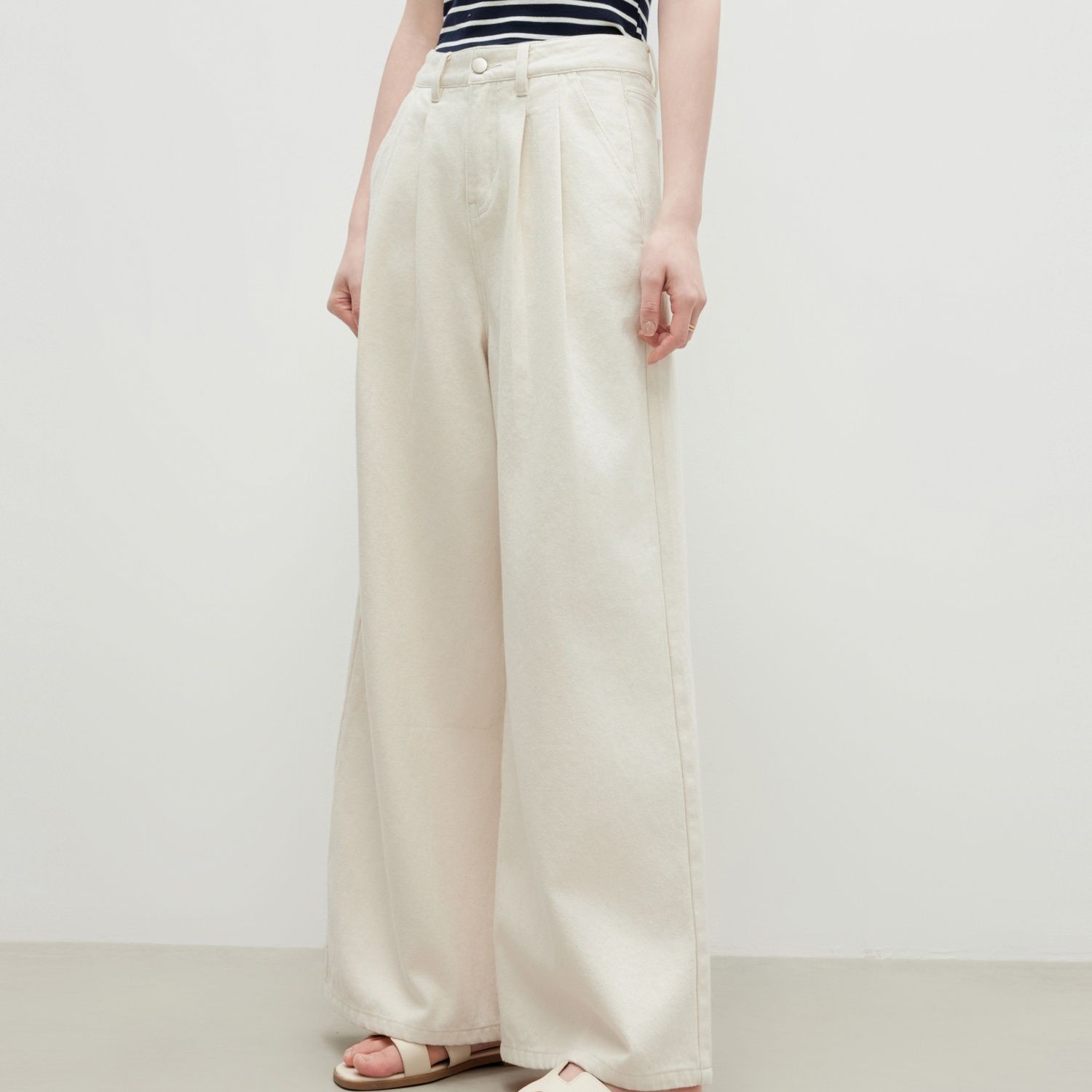 https://fulmo-img-server.com/denimmuse/1750363764621_nzudxp4n_r8k5zx9l.jpeg