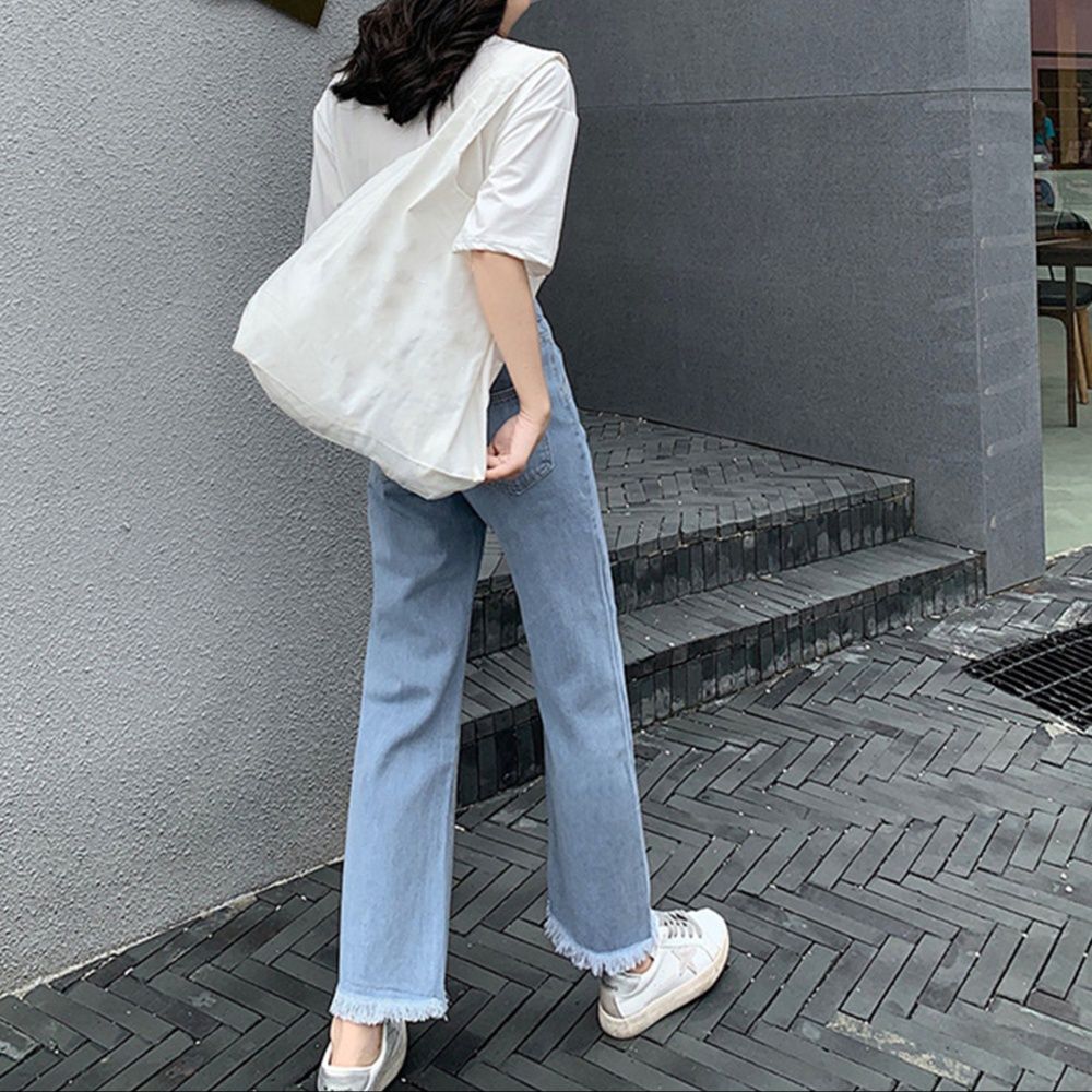 https://fulmo-img-server.com/denimmuse/1754124928441_fsvdh28a_22cet8c8.jpeg