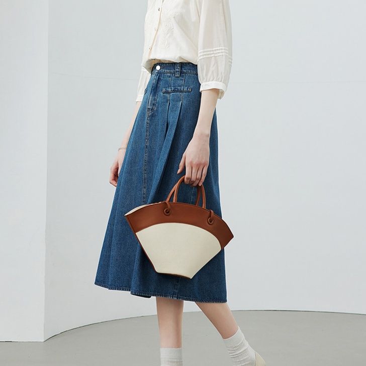 https://fulmo-img-server.com/denimmuse/1754600426522_ny7z4g9n_1tre2dow.jpeg
