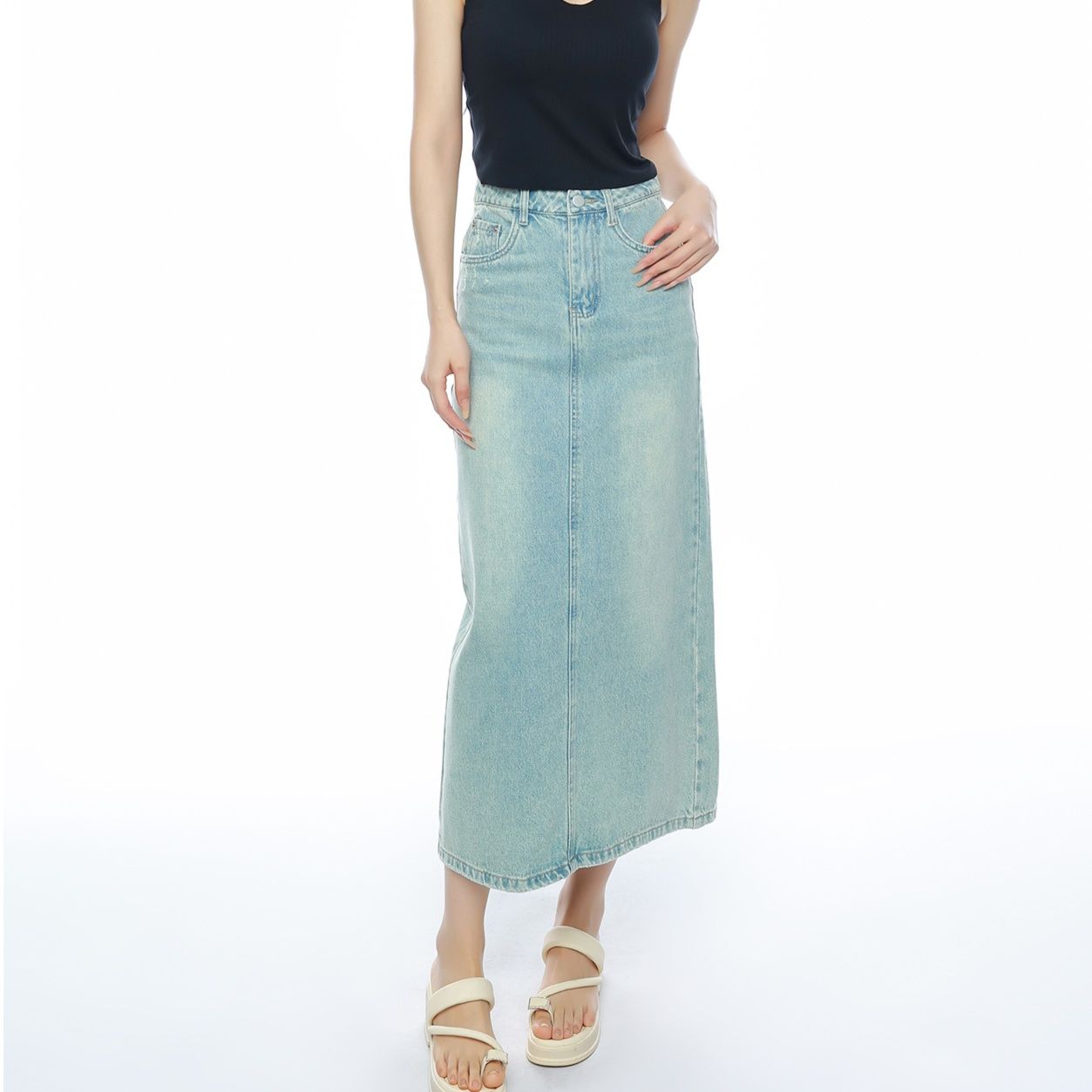 https://fulmo-img-server.com/denimmuse/1756230934554_exykg4c8_9mc13l1f.jpeg