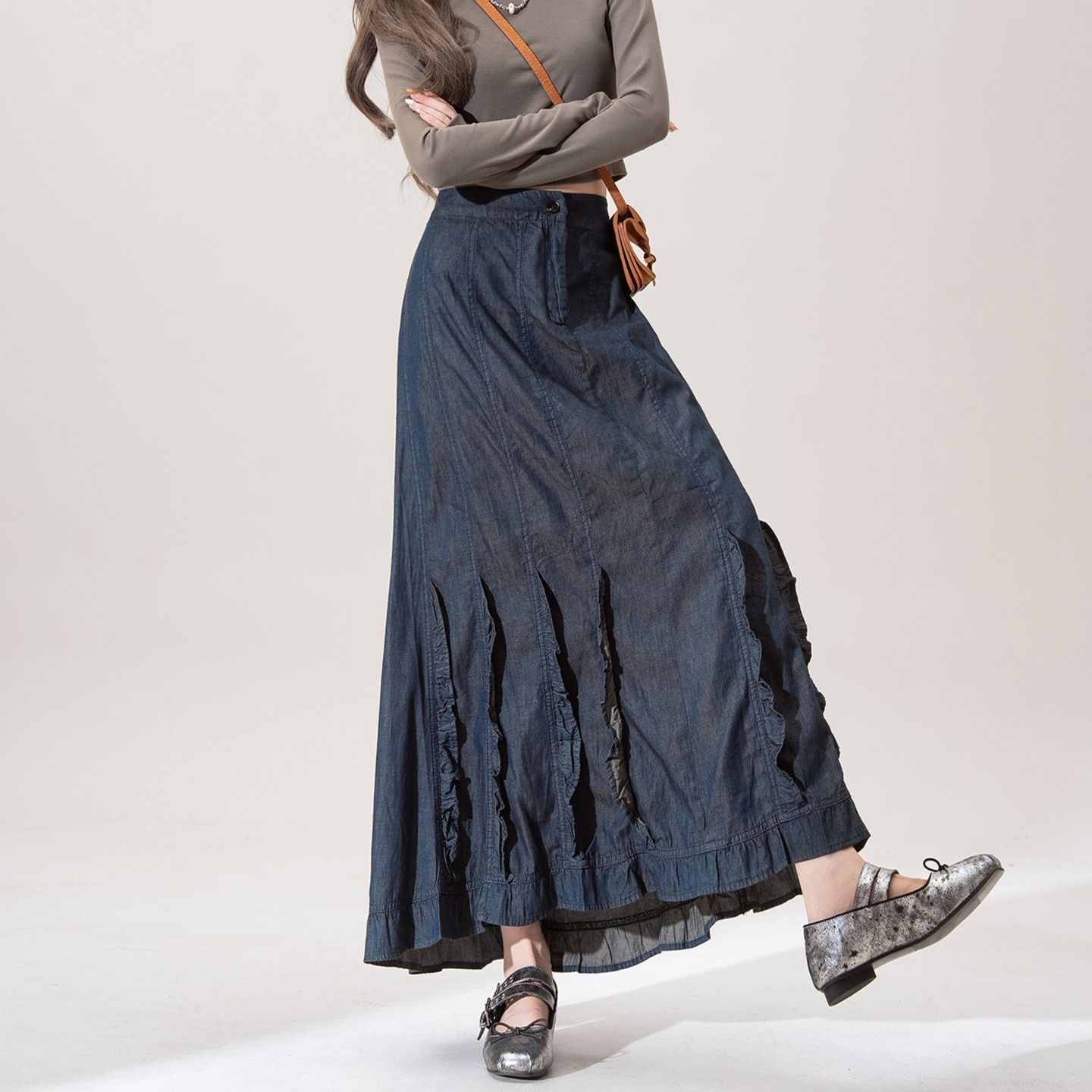 https://fulmo-img-server.com/denimmuse/1756230999867_ahzd1c8g_w971kk26.jpeg