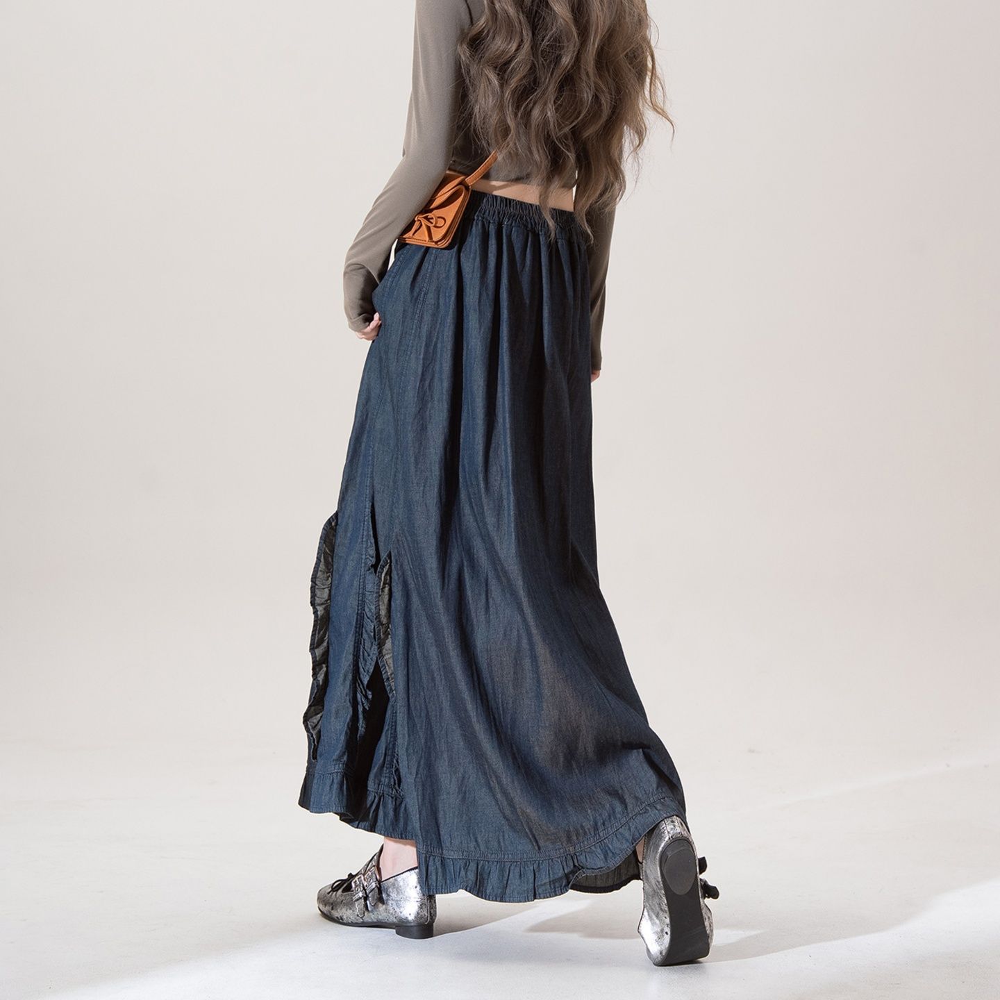 https://fulmo-img-server.com/denimmuse/1756231017275_v1oxbgtp_0cjx6m89.jpeg