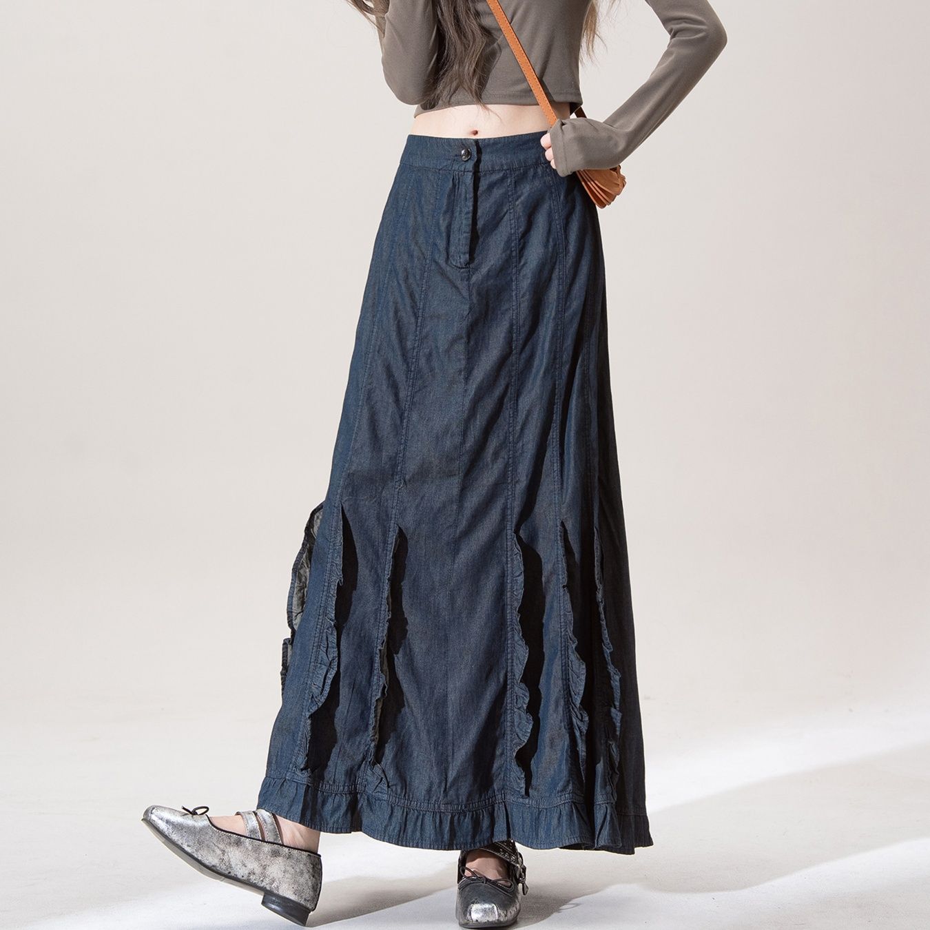 https://fulmo-img-server.com/denimmuse/1756231043685_25wln6vv_kpiyd4fd.jpeg