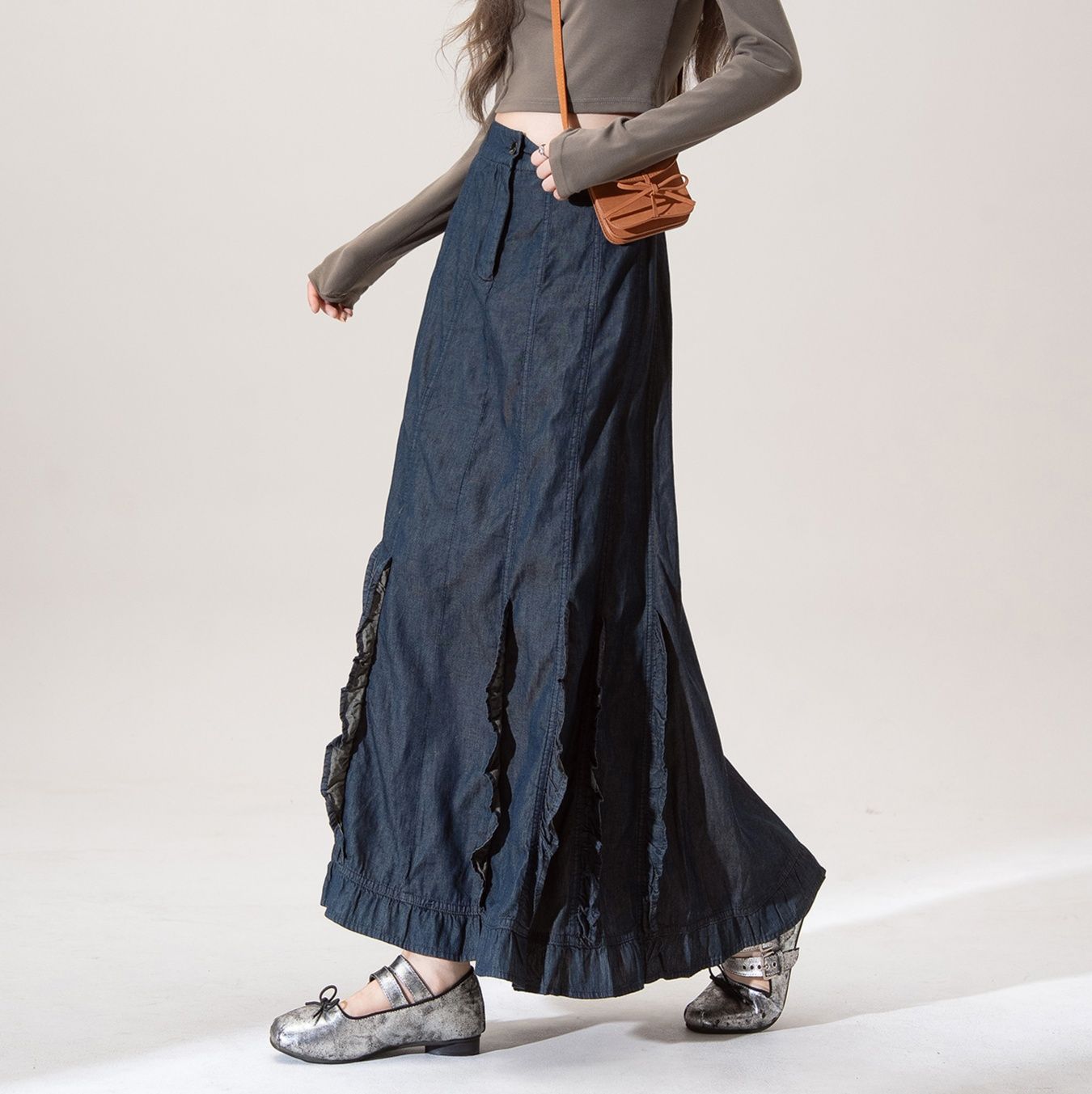 https://fulmo-img-server.com/denimmuse/1756231056263_m2k0y6uj_r6vi1d5e.jpeg
