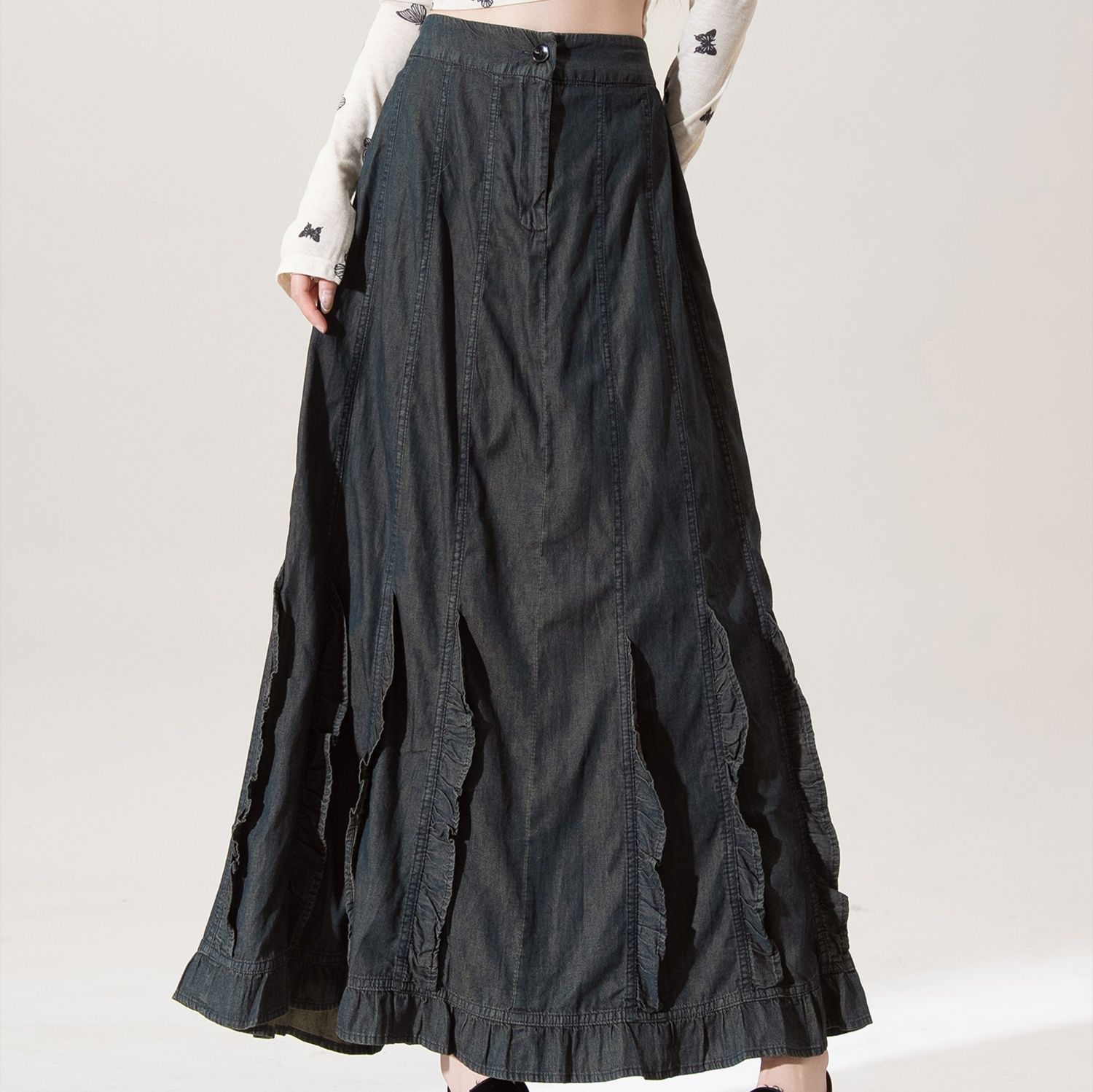 https://fulmo-img-server.com/denimmuse/1756231075678_9fpznkwb_kmrsvnyf.jpeg