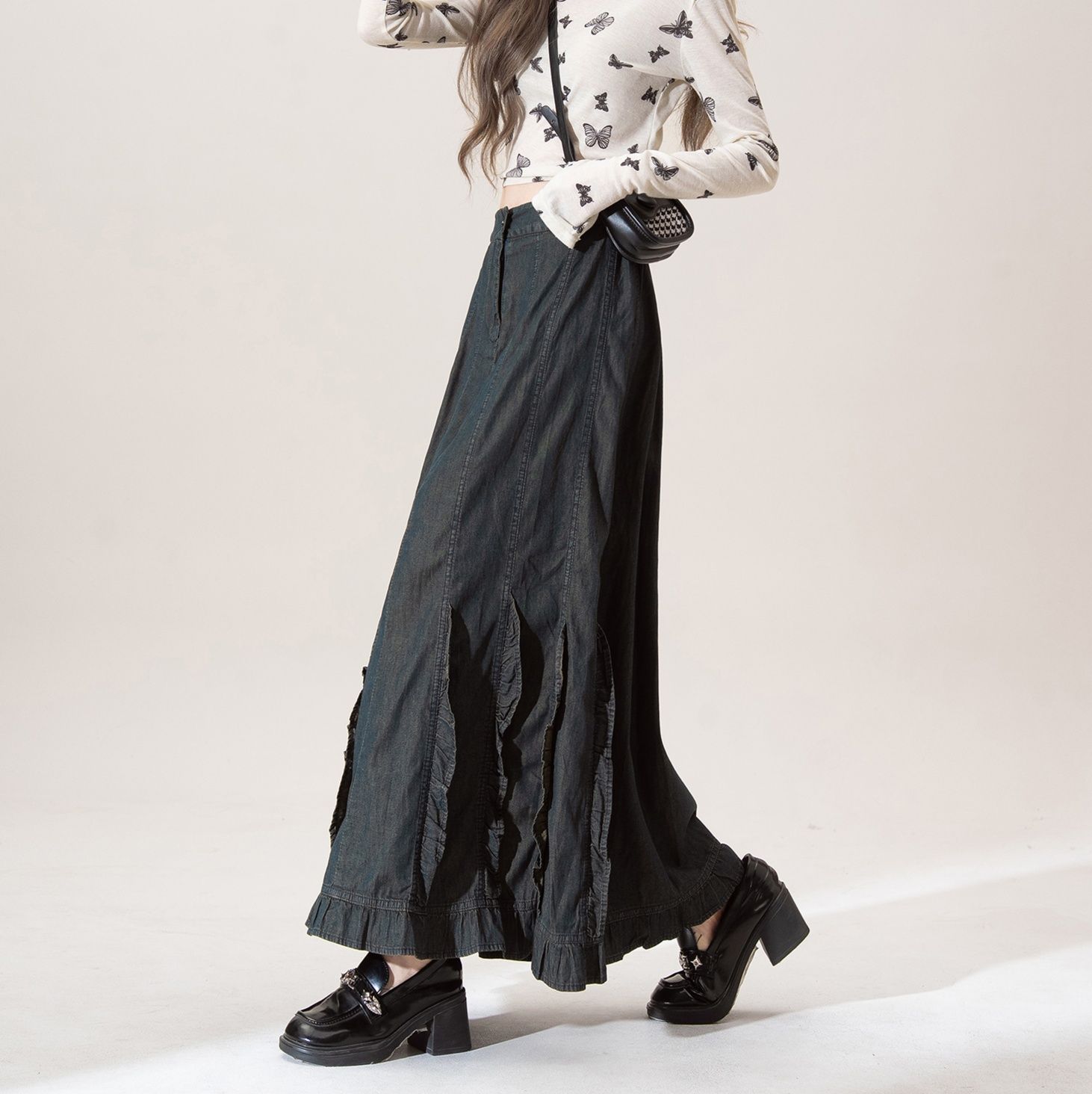 https://fulmo-img-server.com/denimmuse/1756231134269_h0dp3hdt_1m6exnwf.jpeg