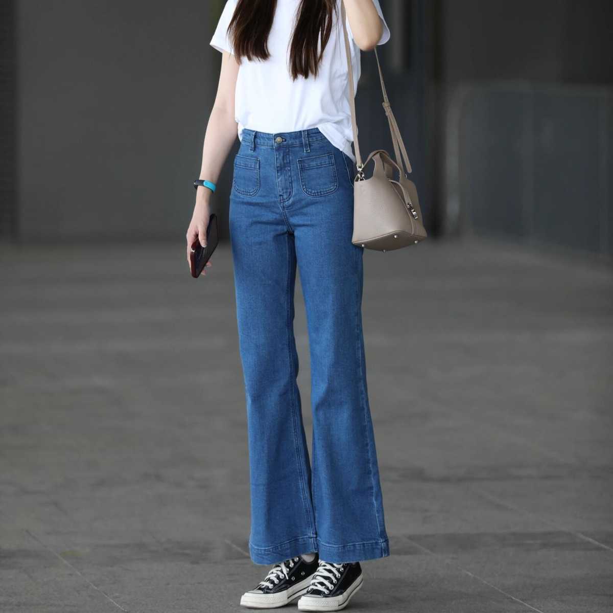 レディースジーンズパンツ ゆったりフレアデニムパンツ