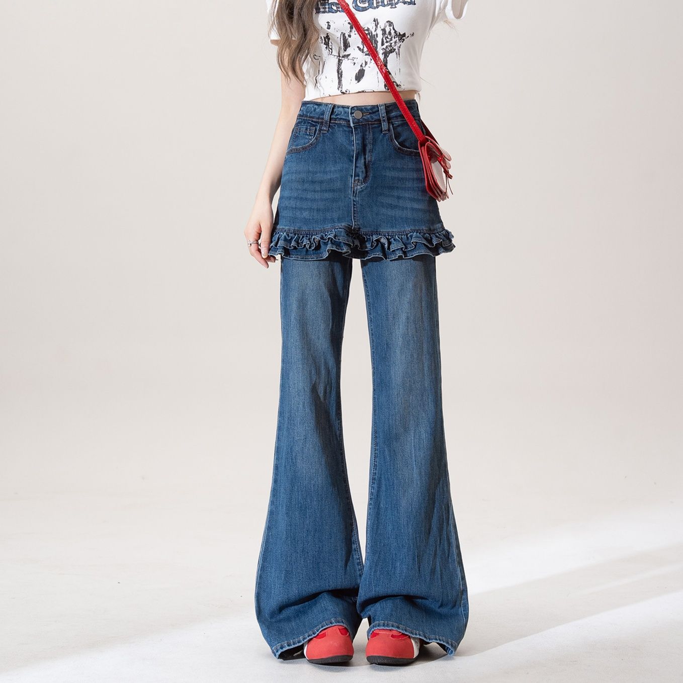 https://fulmo-img-server.com/denimmuse/1756745198152_na0m5wms_tz8ij60e.jpeg