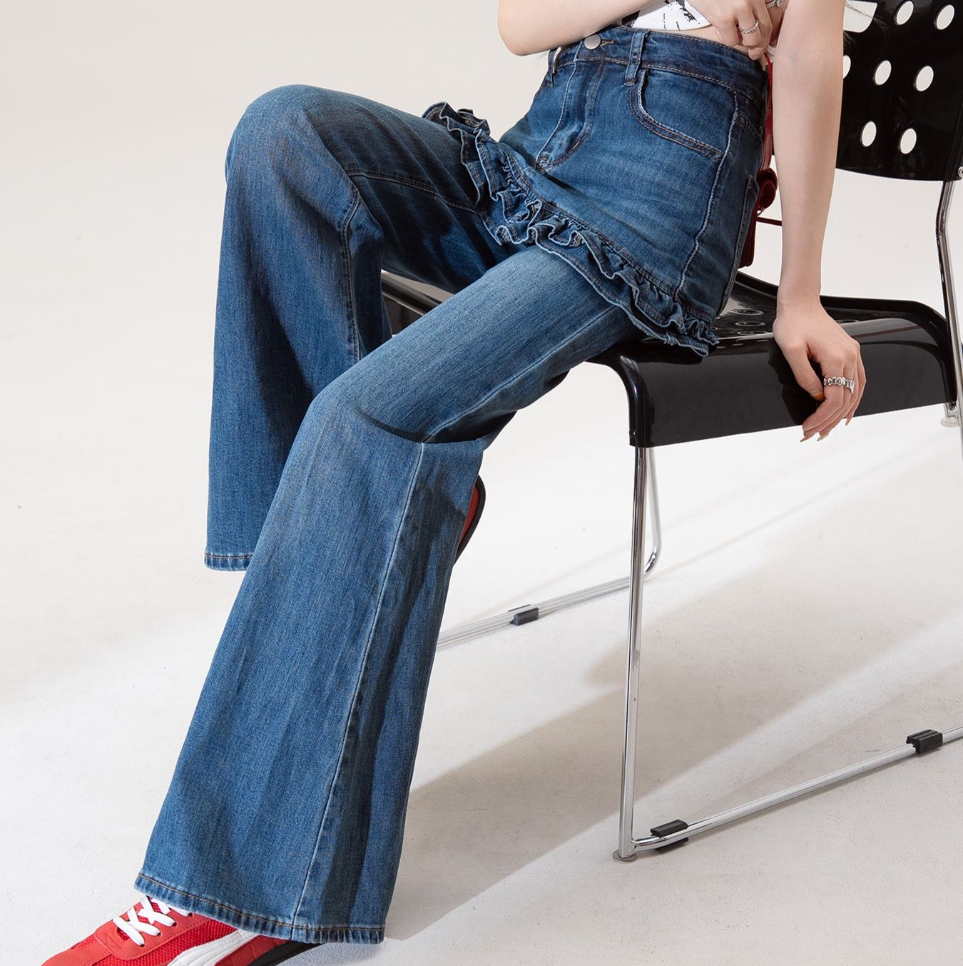 https://fulmo-img-server.com/denimmuse/1756745227030_bniv6aca_m52ndbdo.jpeg