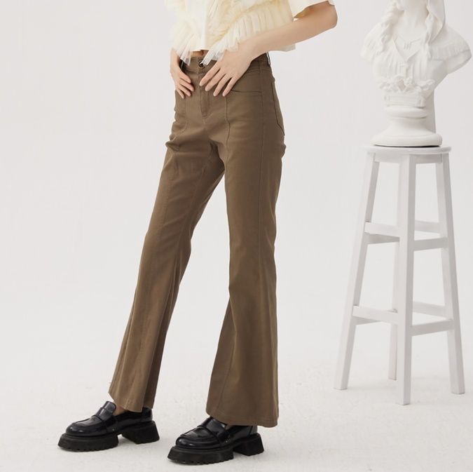 https://fulmo-img-server.com/denimmuse/1756746444377_i6z50dqt_brunm220.jpeg