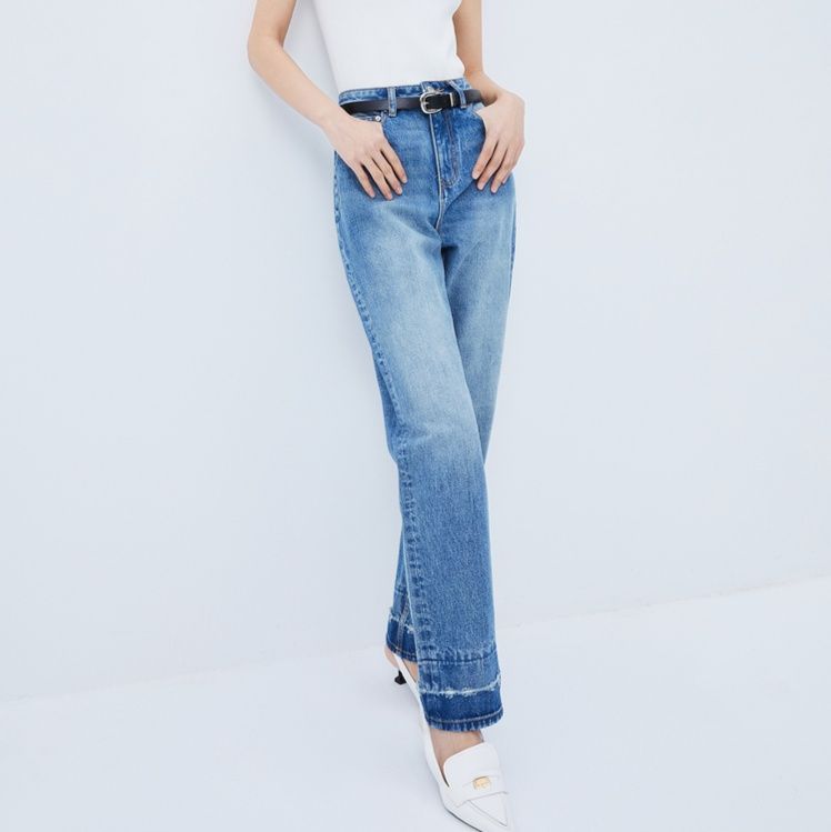https://fulmo-img-server.com/denimmuse/1756838733925_aj7hrpiq_d3rxhd5n.jpeg
