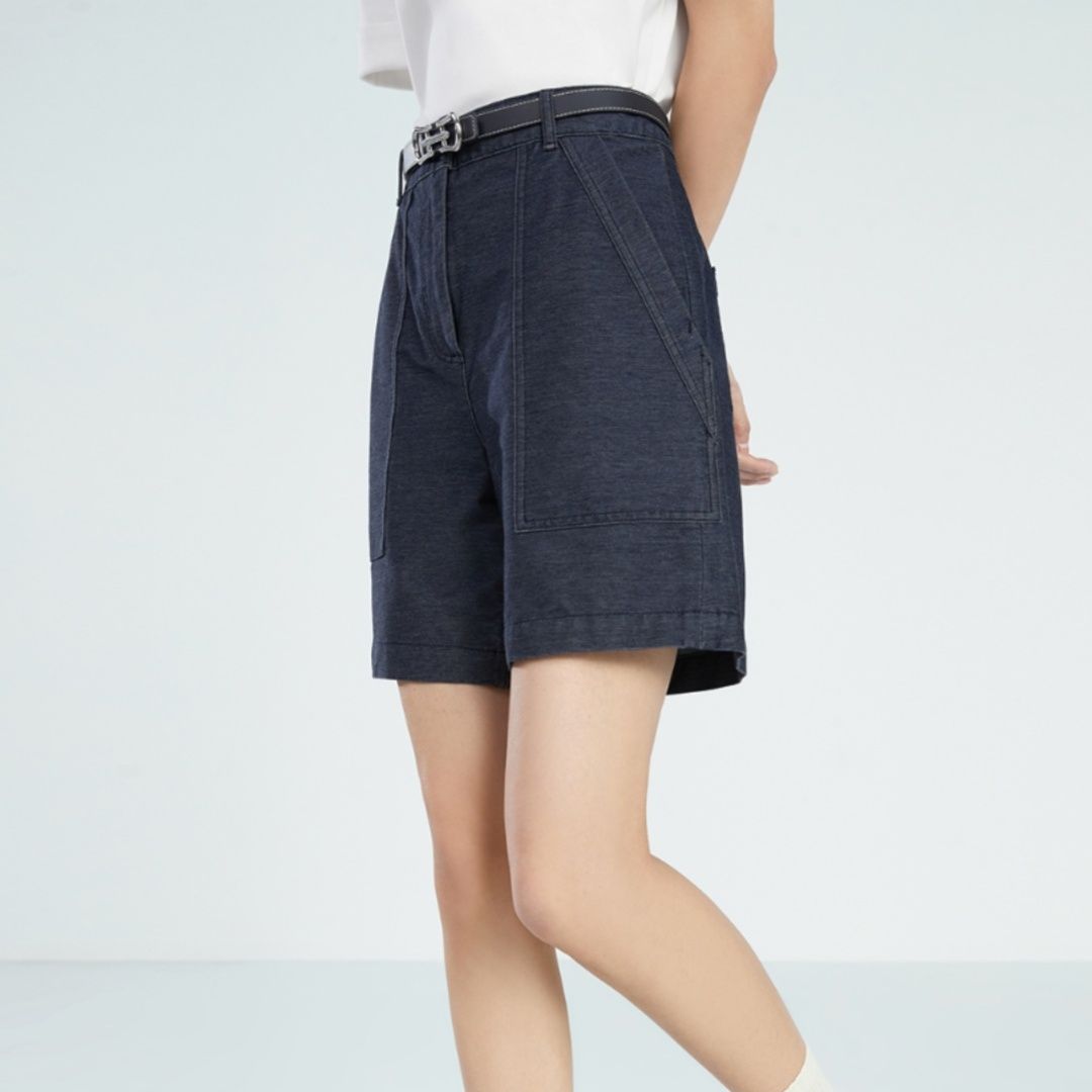 https://fulmo-img-server.com/denimmuse/1756839369818_9pj799zi_28a497tu.jpeg