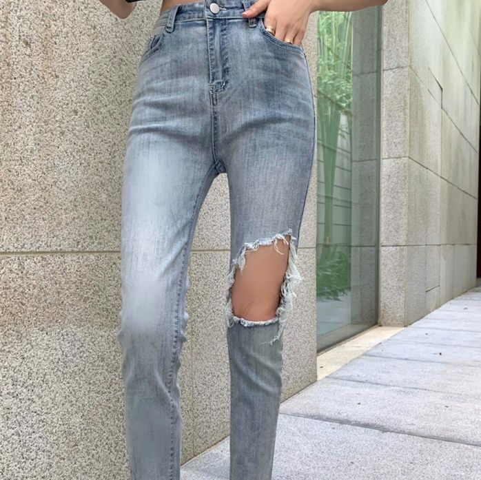 https://fulmo-img-server.com/denimmuse/1757789463968_iuybvm0v_w3fiqv4r.jpeg