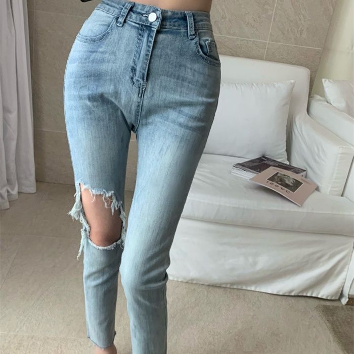 https://fulmo-img-server.com/denimmuse/1757789488599_z8bkzuw3_qu6rd6x4.jpeg