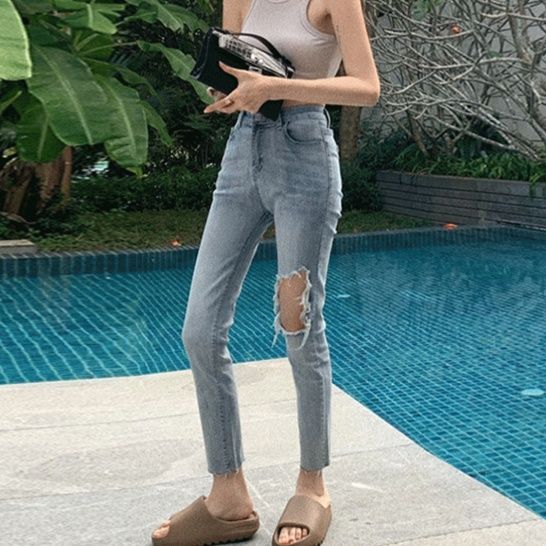 https://fulmo-img-server.com/denimmuse/1757789517439_ubx5zy3p_pu4culpq.jpeg