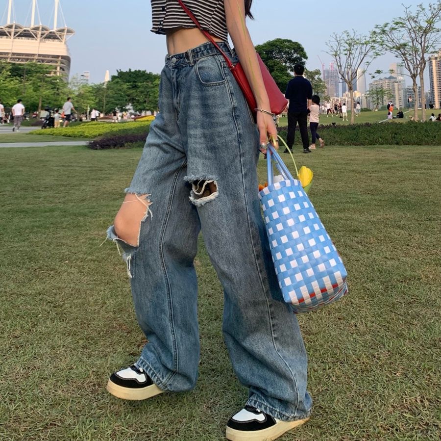 https://fulmo-img-server.com/denimmuse/1759735515941_18bi069t_mxwlk6xw.jpeg